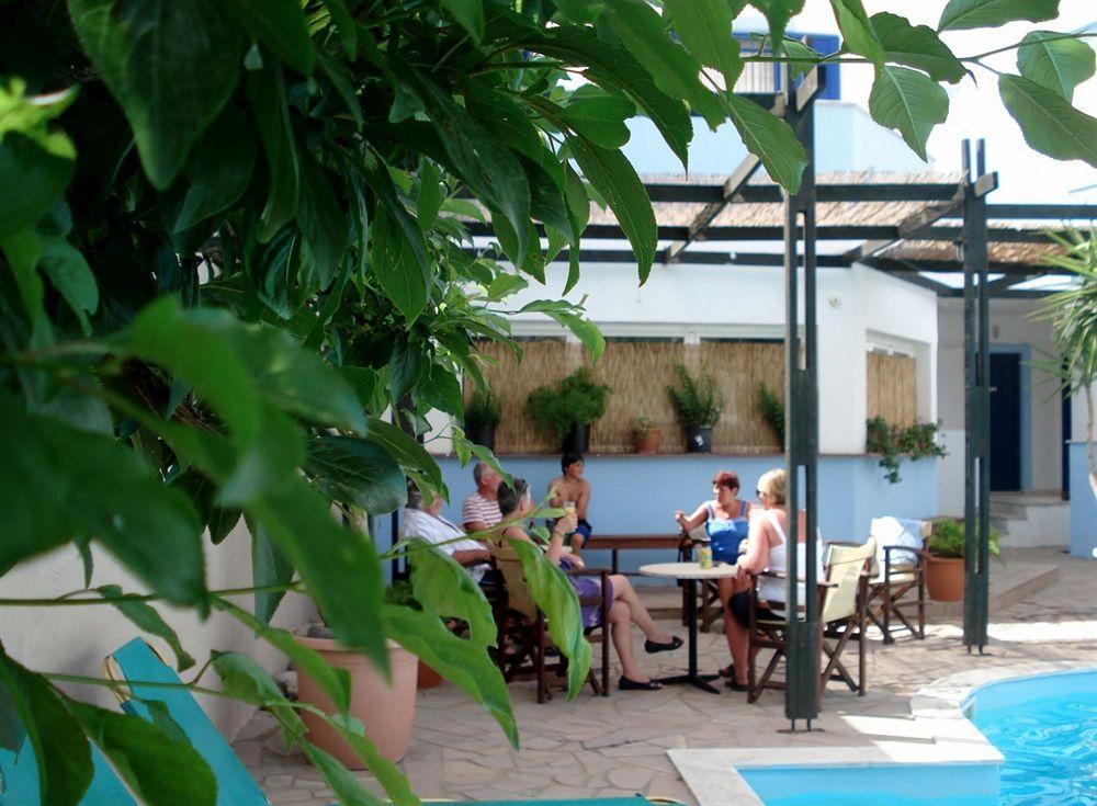 Omega Rooms Anaxos Exterior foto