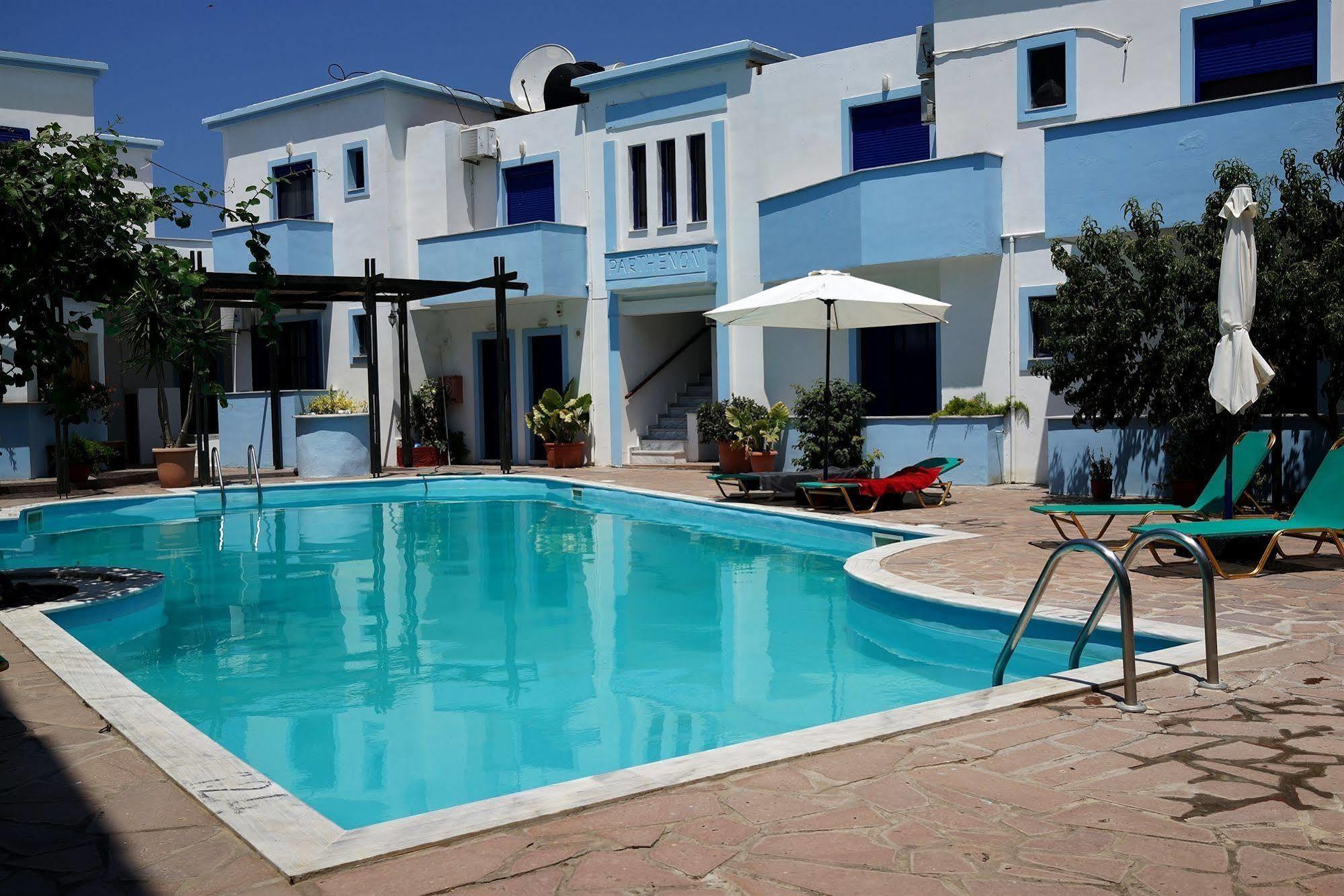 Omega Rooms Anaxos Exterior foto